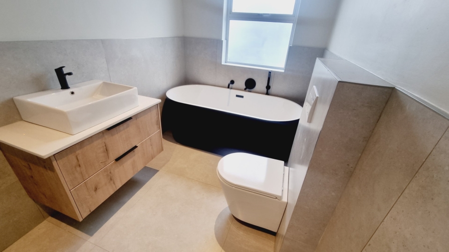 3 Bedroom Property for Sale in Sandown Western Cape